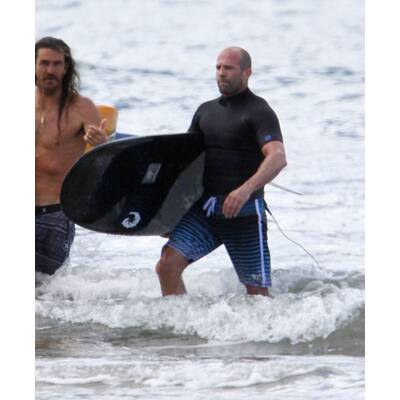 Jason Statham sportelt auf Hawaii