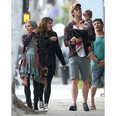 Chris Hemsworth bei Lunch-Date mit Frau und Tochter