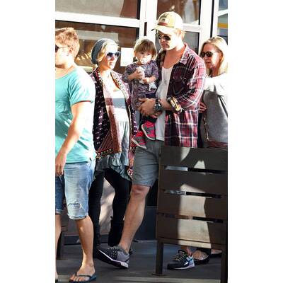 Chris Hemsworth bei Lunch-Date mit Frau und Tochter