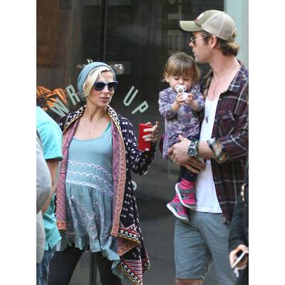 Chris Hemsworth bei Lunch-Date mit Frau und Tochter