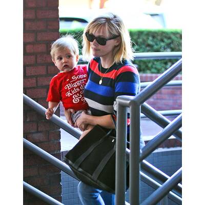 Reese Witherspoon: Unterwegs mit Sohn Tennessee