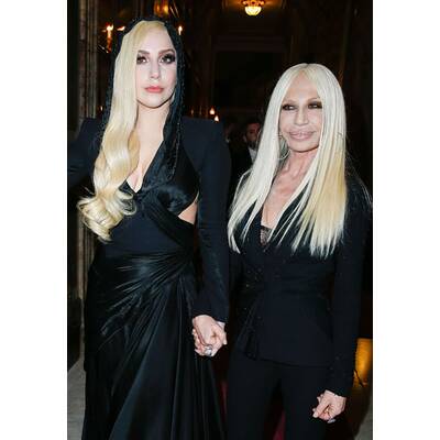 Lady Gaga & Donatella Versace: Doppeltes Lottchen bei Paris Fashion Week