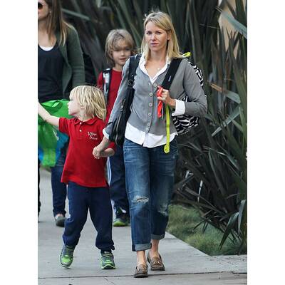 Naomi Watts im Mama-Dienst