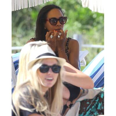 Barbara Becker am Strand von Miami