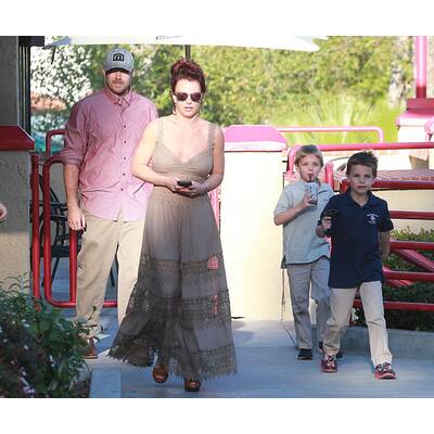 Britney Spears zeigt sich mit roten Haaren 