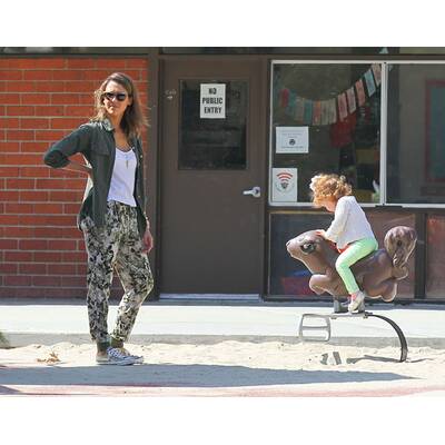 Jessica Alba im Familienglück