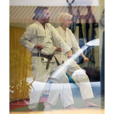 Joaquin Phoenix & Freundin in der Karate-Stunde