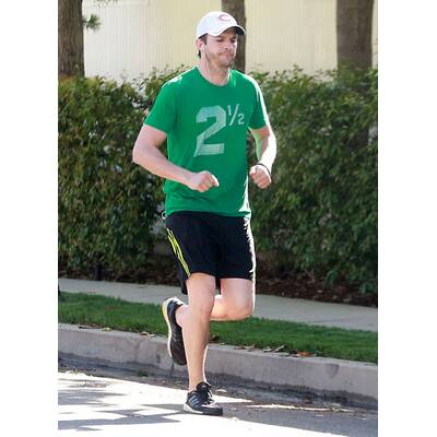 Ashton Kutcher zeigt sich sportlich