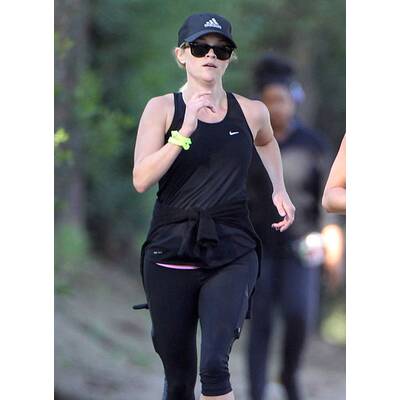 Reese Witherspoon macht Sport