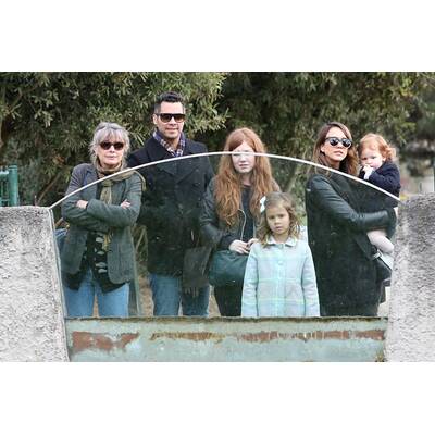 Jessica Alba genießt das schöne Pariser Wetter