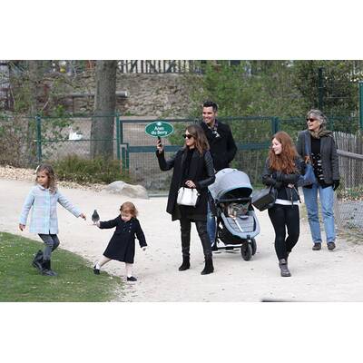 Jessica Alba genießt das schöne Pariser Wetter