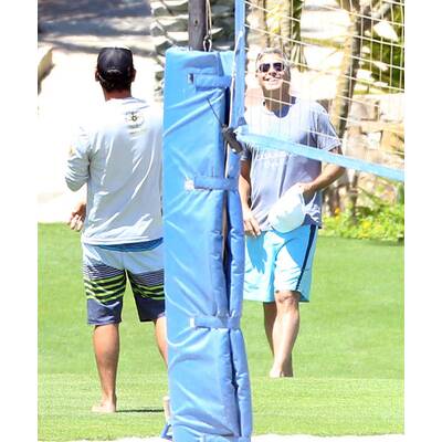 George Clooney sogar im Urlaub sportlich