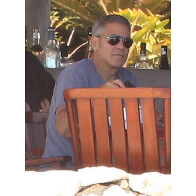 George Clooney sogar im Urlaub sportlich