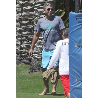 George Clooney sogar im Urlaub sportlich