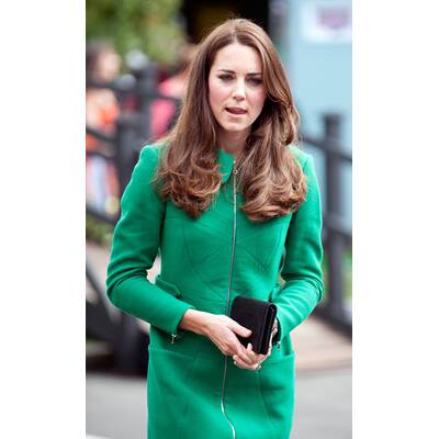 Stilvergleich Queen Elizabeth II und Herzogin Kate