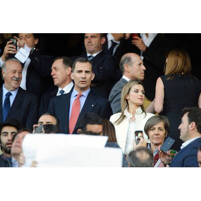 Kronprinzessin Letizia & Felipe bei Fußballmatch