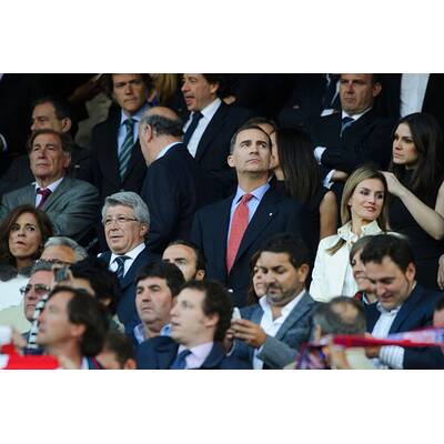 Kronprinzessin Letizia & Felipe bei Fußballmatch