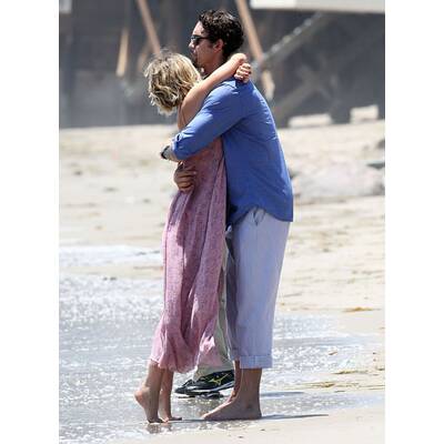 Kaley Cuoco verliebt mit Ehemann Ryan Sweeting