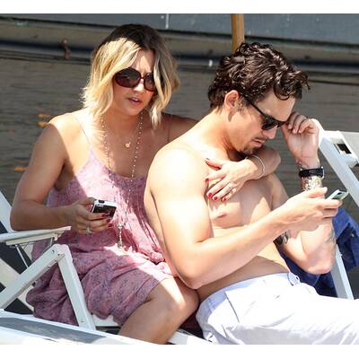 Kaley Cuoco verliebt mit Ehemann Ryan Sweeting