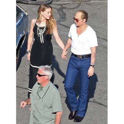 Johnny Depp & Amber Heard turteln was das Zeug hält