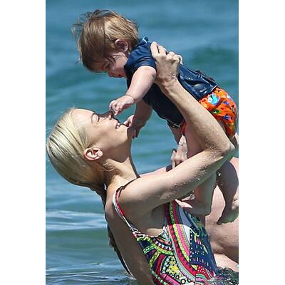 Jaime King urlaubt auf Maui mit Ehemann und Baby