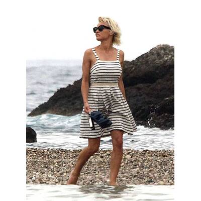 Die Stars machen Strandurlaub: Minnie Driver.