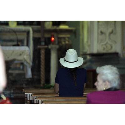 Eva Longoria bummelt in Taormina