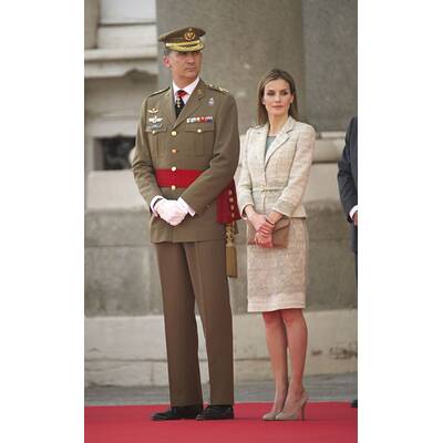 Königin Letizia strahlt neben Ehemann Felipe