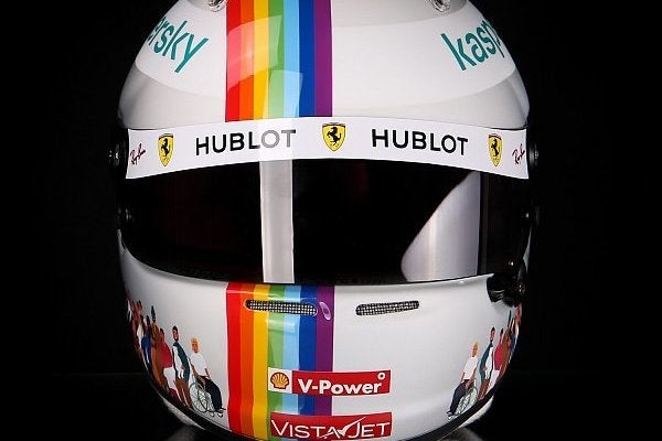 Vettel Helm ist 225.000 Euro wert