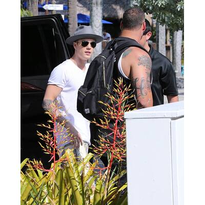 Justin Bieber feiert auf einer Yacht