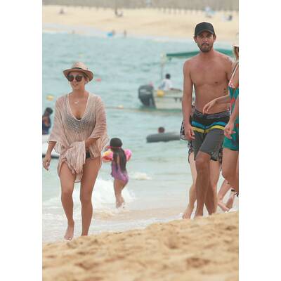 Die Stars machen Strandurlaub: Minnie Driver.