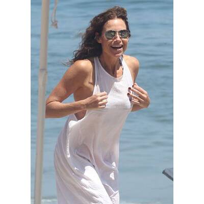Die Stars machen Strandurlaub: Minnie Driver.