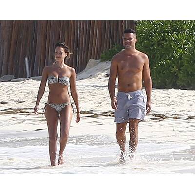 Jessica Alba: Sexy Bikiniurlaub in Mexiko