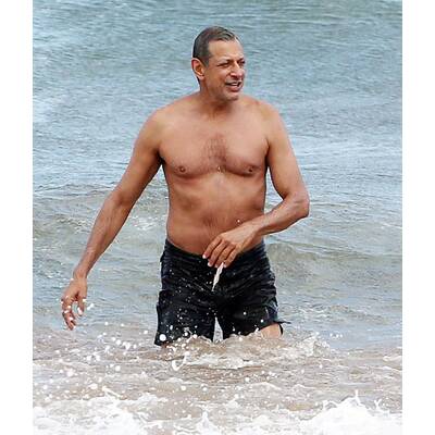 Jeff Goldblum knutscht Verlobte