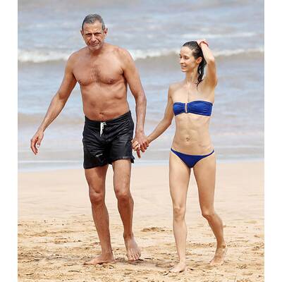 Jeff Goldblum knutscht Verlobte