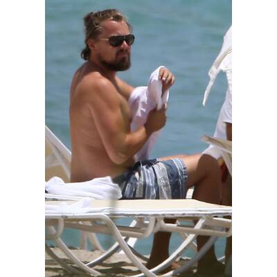 Leonardo DiCaprio zeigt Wohlstandsbäuchlein