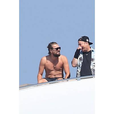 Leonardo DiCaprio & Toni Garrn relaxen in St. Tropez