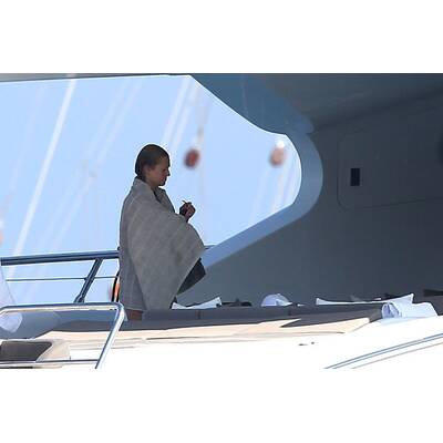 Leonardo DiCaprio & Toni Garrn relaxen in St. Tropez