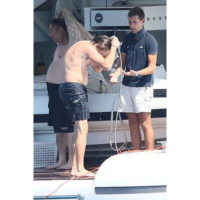 Leonardo DiCaprio & Toni Garrn relaxen in St. Tropez
