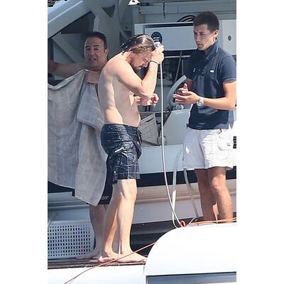Leonardo DiCaprio & Toni Garrn relaxen in St. Tropez