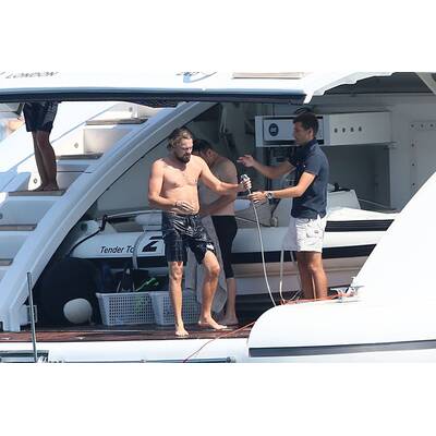 Leonardo DiCaprio & Toni Garrn relaxen in St. Tropez
