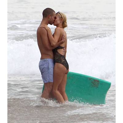 Paris Hilton hat einen Sommerflirt