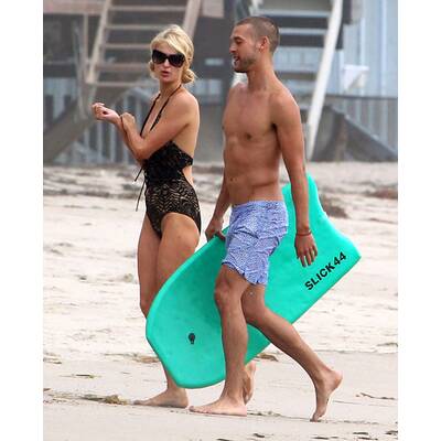 Paris Hilton hat einen Sommerflirt