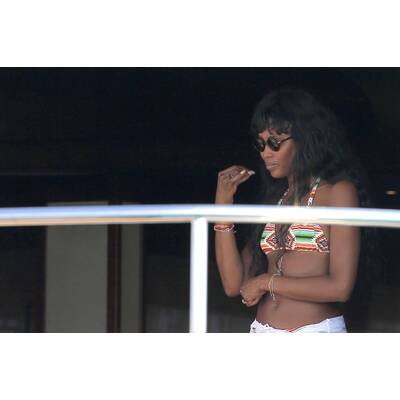 Naomi Campbell entspannt auf Roberto Cavallis Yacht