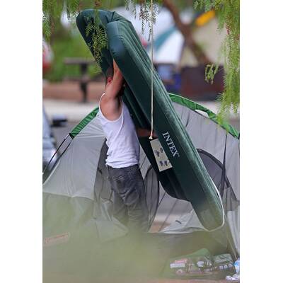 Robin Thicke: Campingausflug mit seinem Sohn