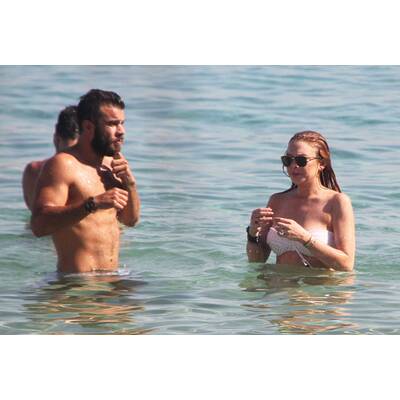 Lindsay Lohan im Urlaub mit sexy Unbekanntem