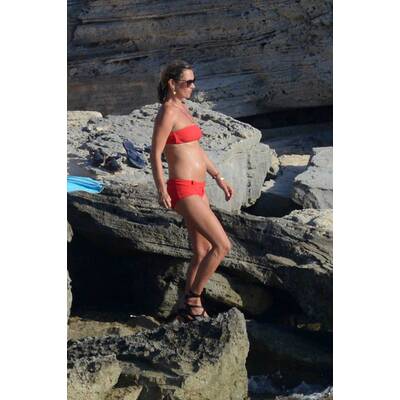 Kate Moss zeigt auf Formentera sexy Bikini-Figur