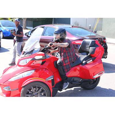 Justin Bieber macht die Straßen von L.A. unsicher