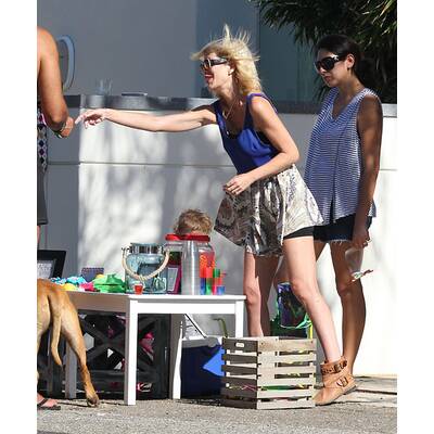 Tori Spelling zeigt ihren extremen Magerbody