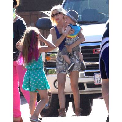 Tori Spelling zeigt ihren extremen Magerbody